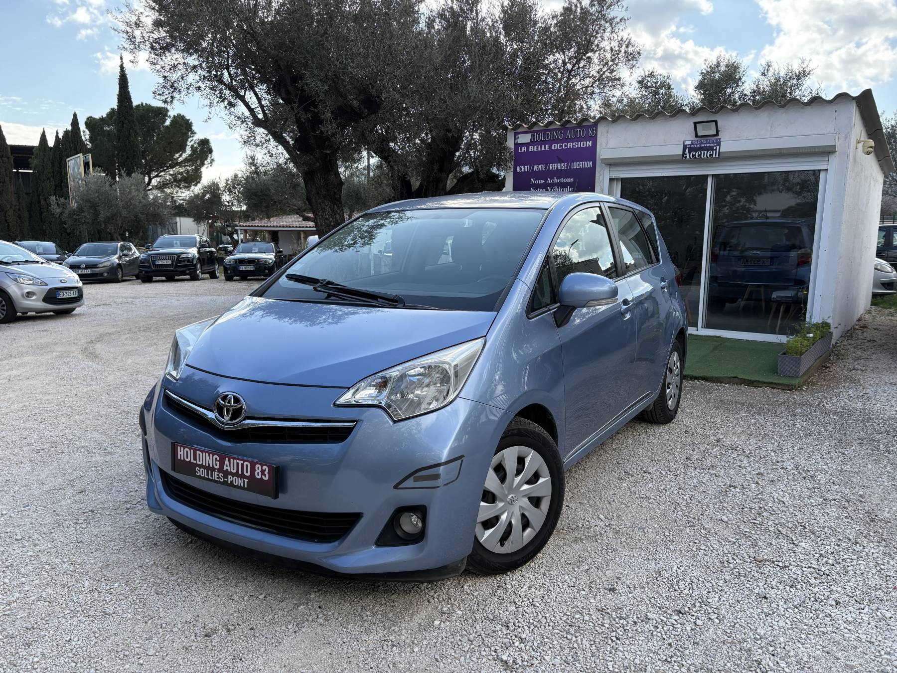 TOYOTA VERSO-S